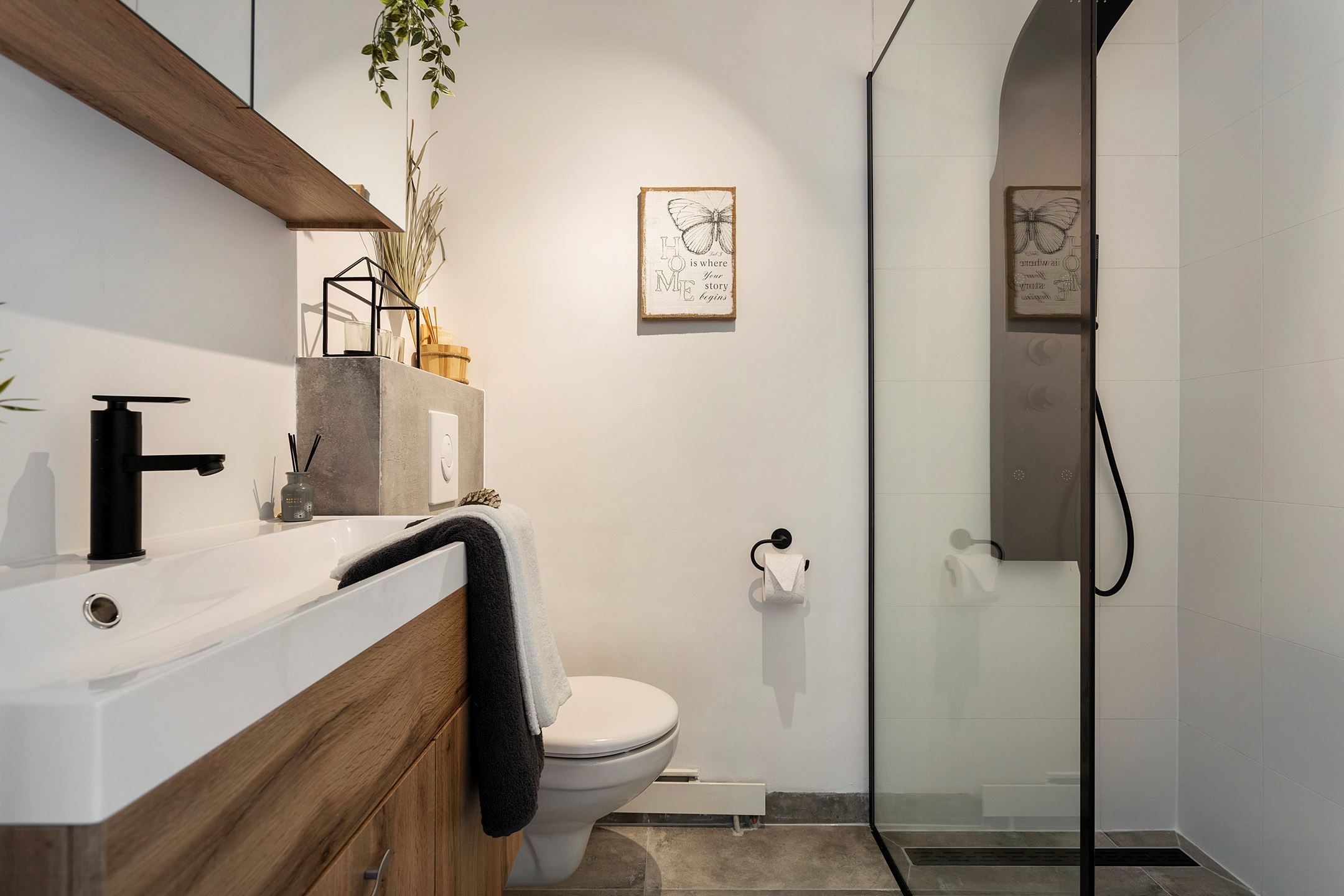 12 badkamer stylen voor verkoop.jpeg